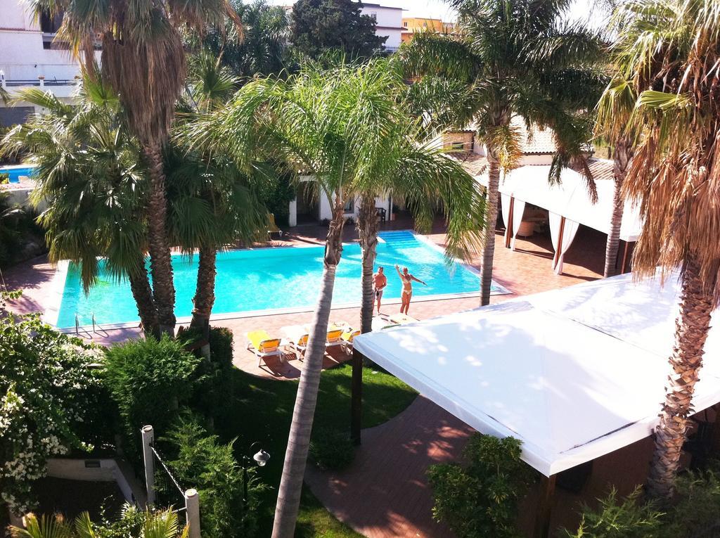 Hotel Redebora Torregrotta Esterno foto