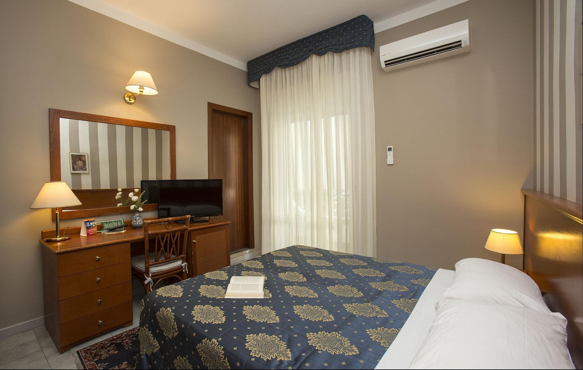 Hotel Redebora Torregrotta Esterno foto