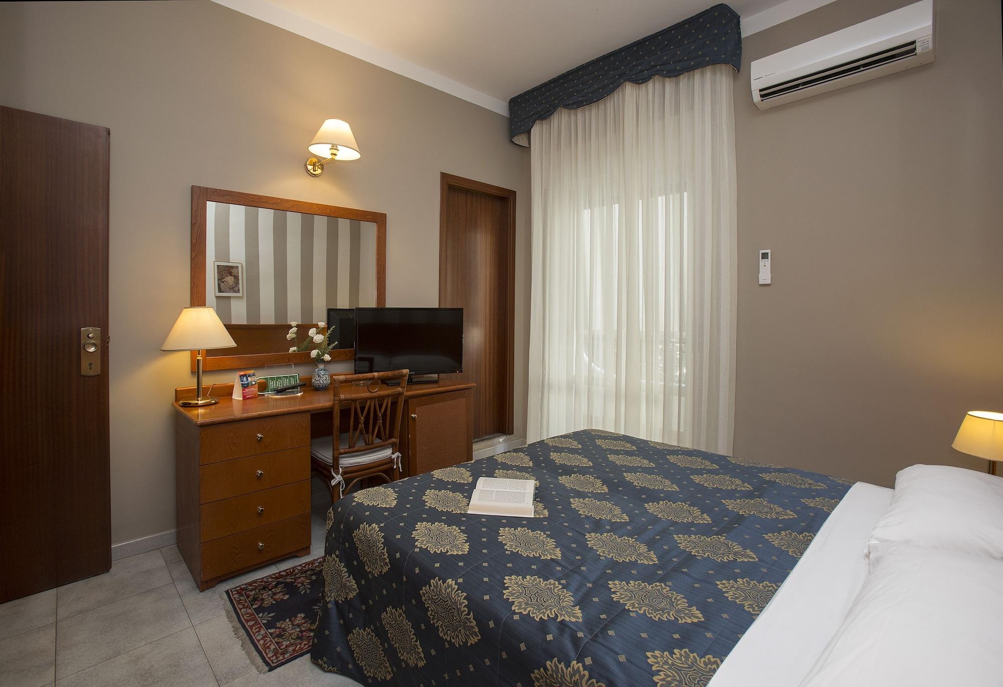 Hotel Redebora Torregrotta Esterno foto