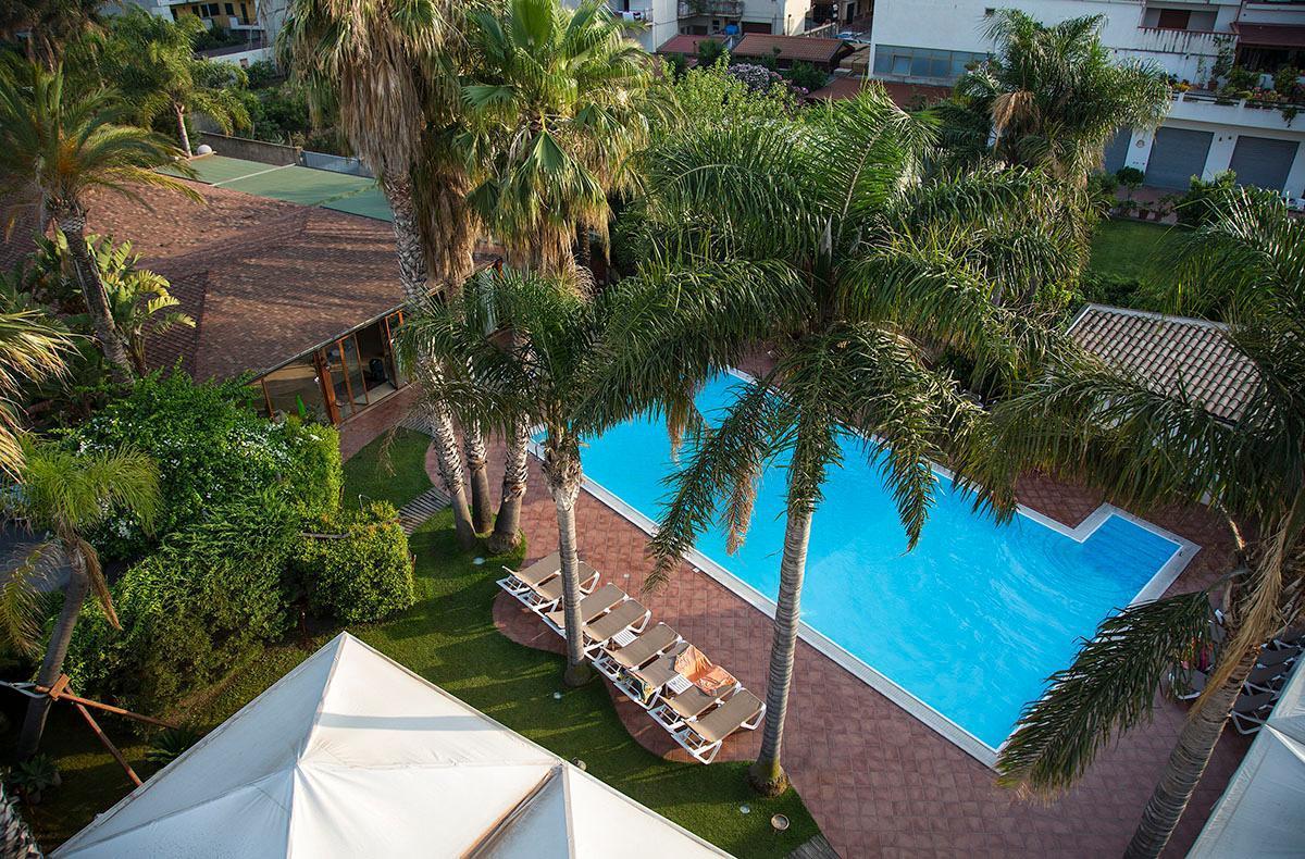 Hotel Redebora Torregrotta Esterno foto