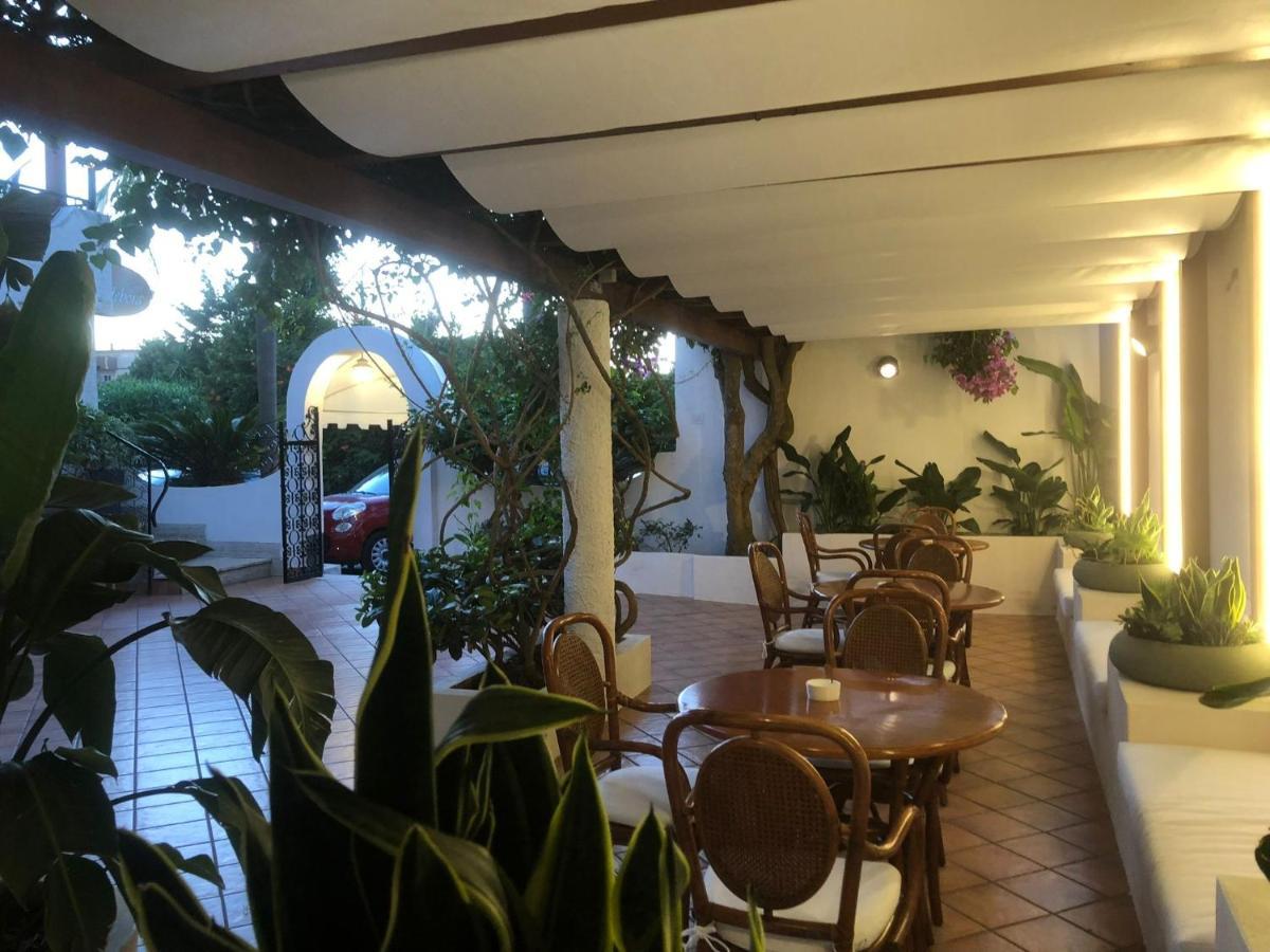 Hotel Redebora Torregrotta Esterno foto