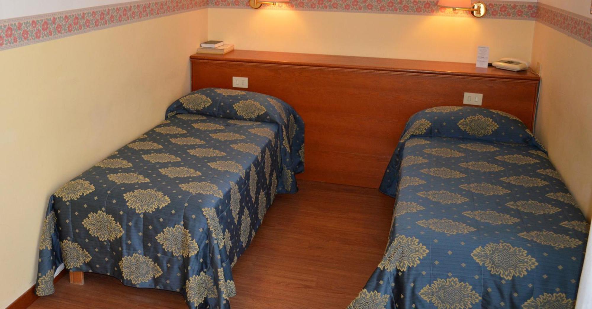 Hotel Redebora Torregrotta Esterno foto