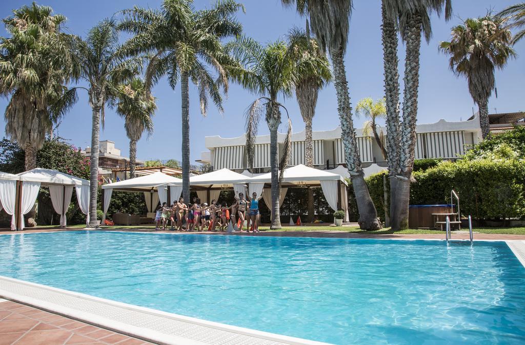 Hotel Redebora Torregrotta Esterno foto
